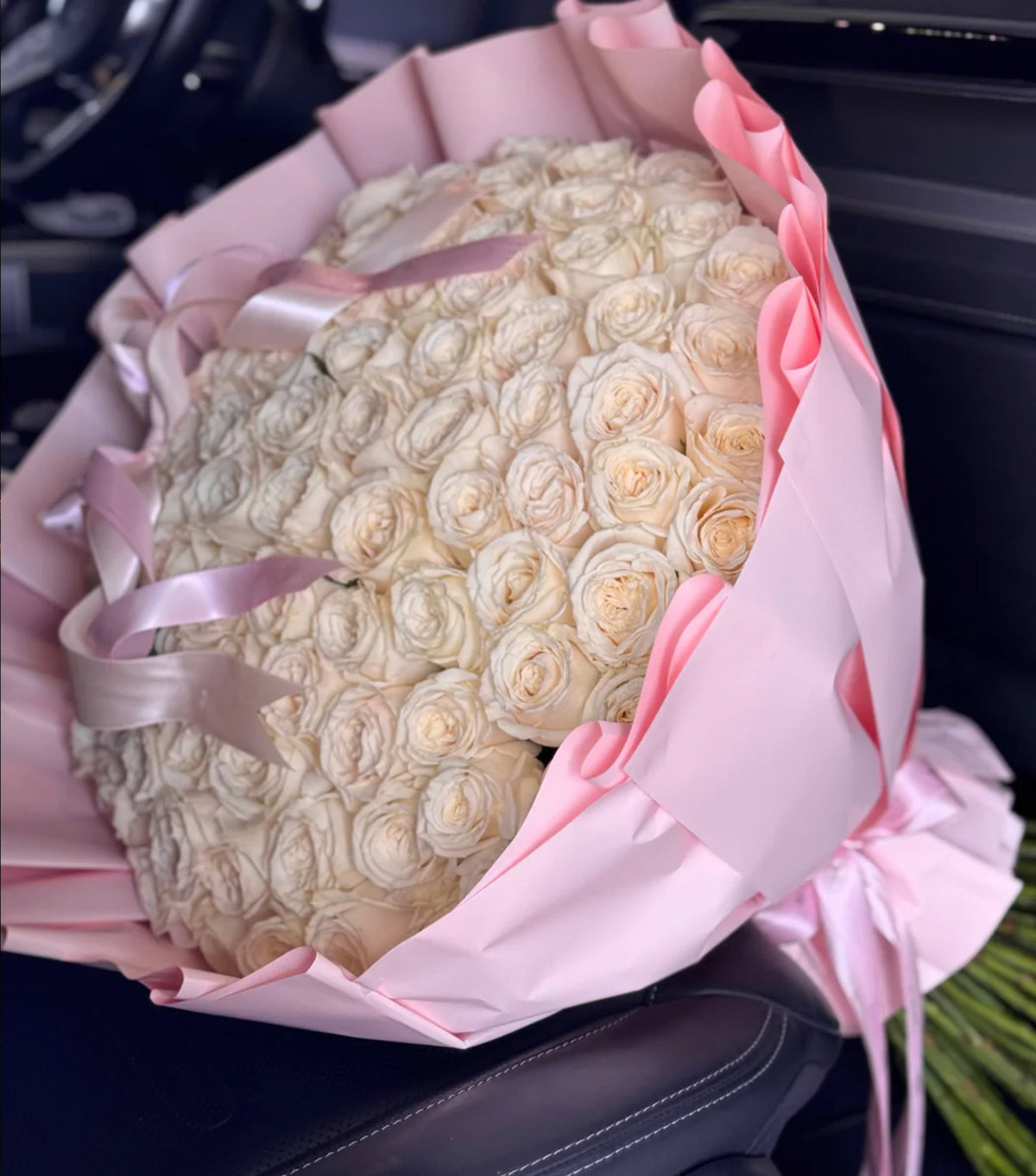 White Rose Bouquet – big-headed classic white roses by La Grande Beauté, luxury flower delivery London