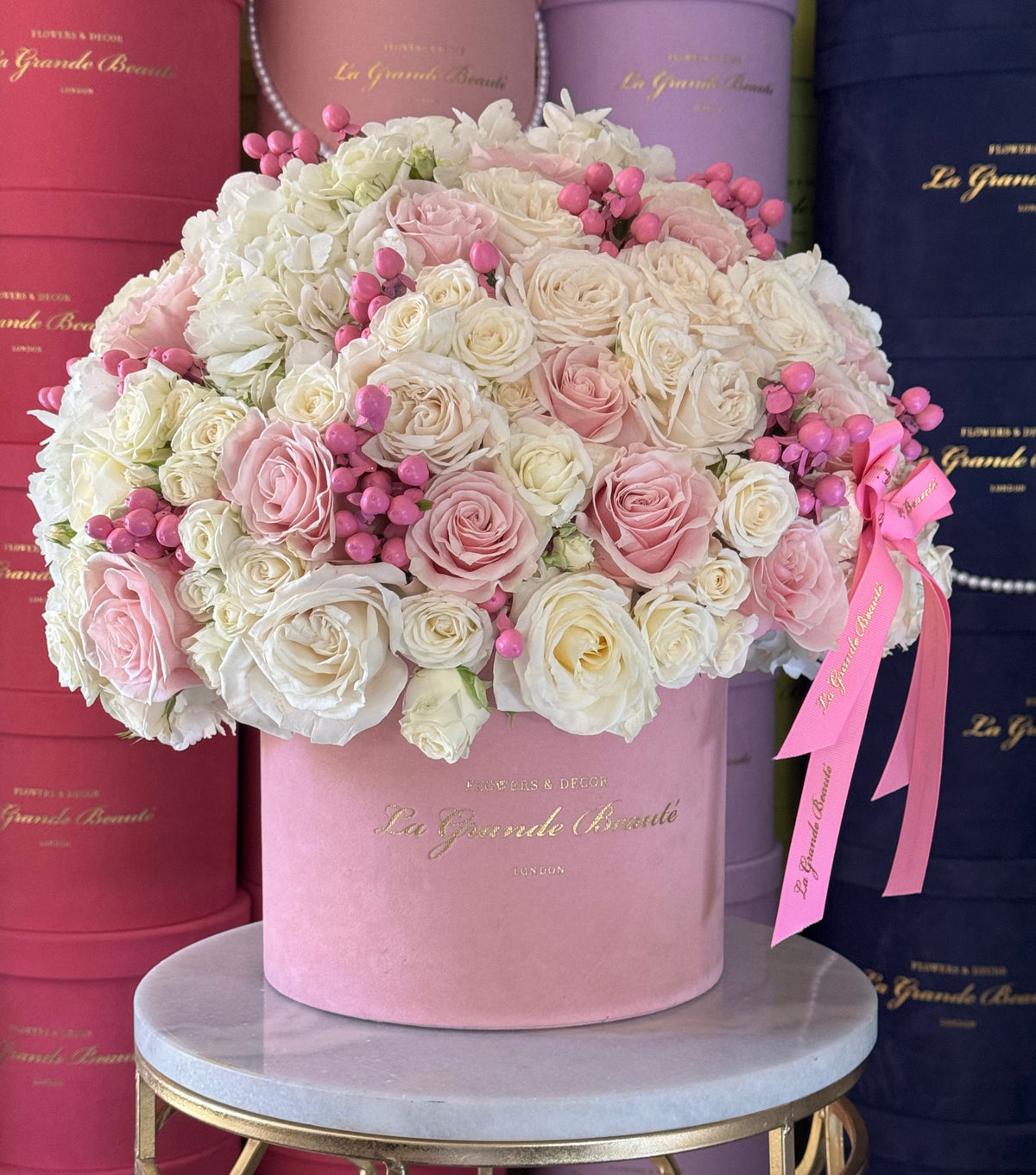 “Baby Pink” – white rose flower box with pink berries by La Grande Beauté, luxury flower delivery London