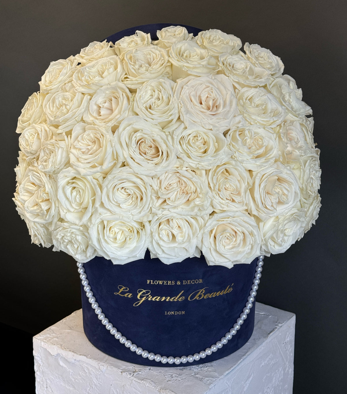 “Pearl” – white rose box by La Grande Beauté, luxury flower delivery London