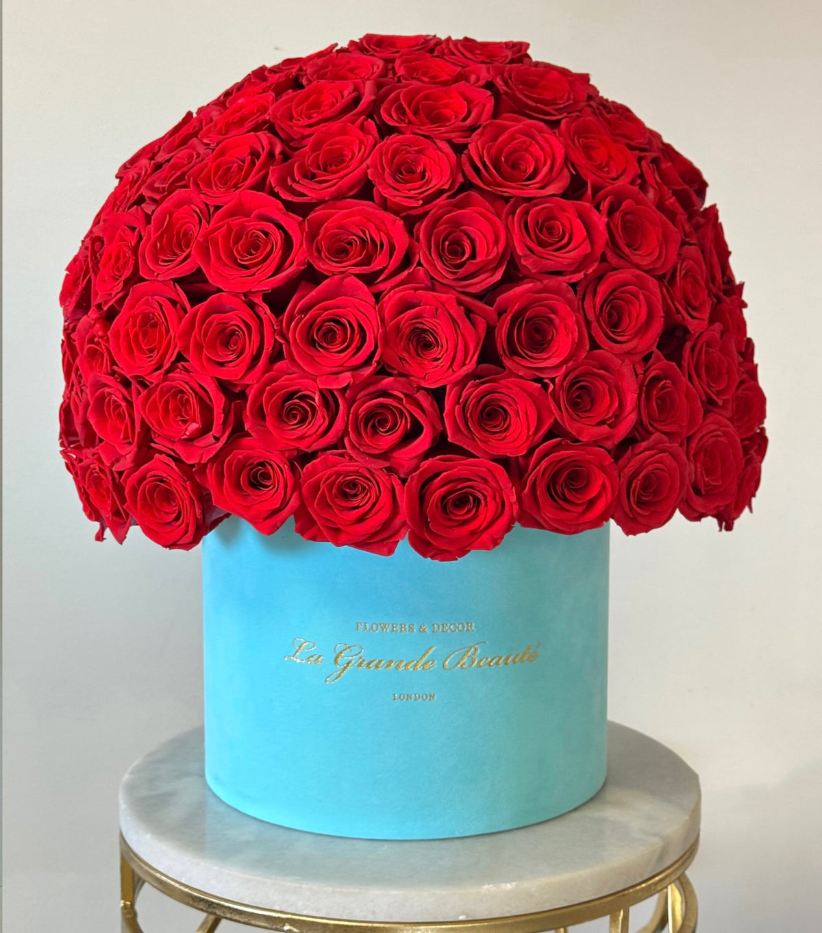 “Forever” – 60 preserved red roses in a velvet box by La Grande Beauté, luxury flower delivery London