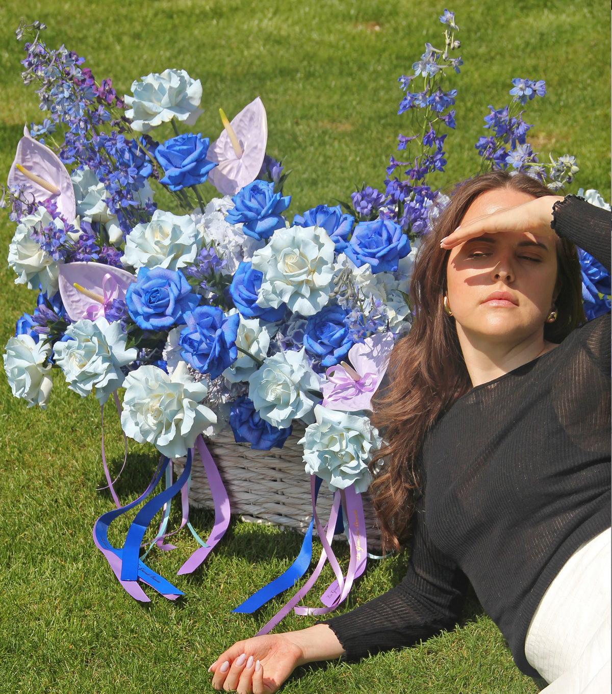 “Crown” – wicker basket of blue roses and hydrangea by La Grande Beauté, luxury flower delivery London