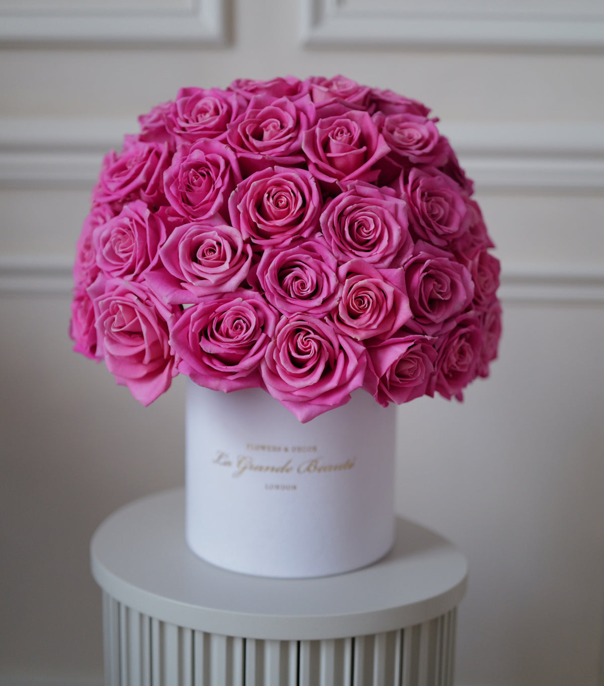 “Blushing Rose” Petite – small box of pink roses by La Grande Beauté, luxury flower delivery London