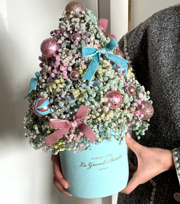 “Dreaming of a Pastel Christmas”