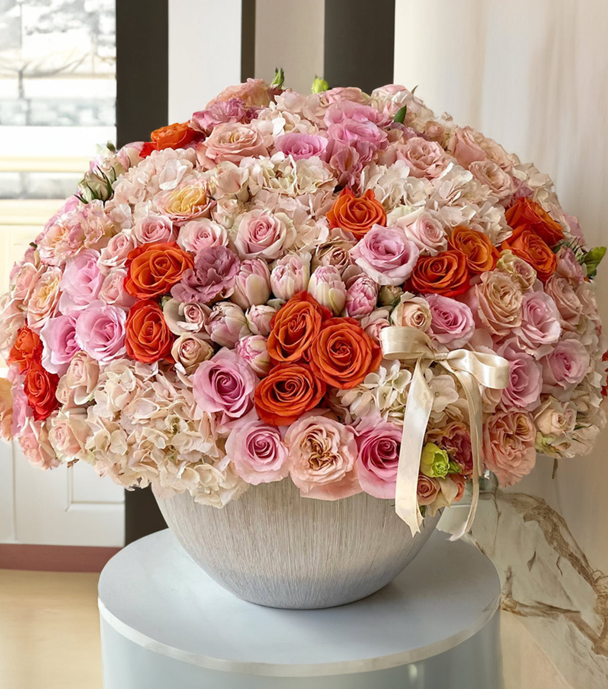 “Lady Lux” – large vase of orange, peach and pink flowers by La Grande Beauté, luxury flower delivery London