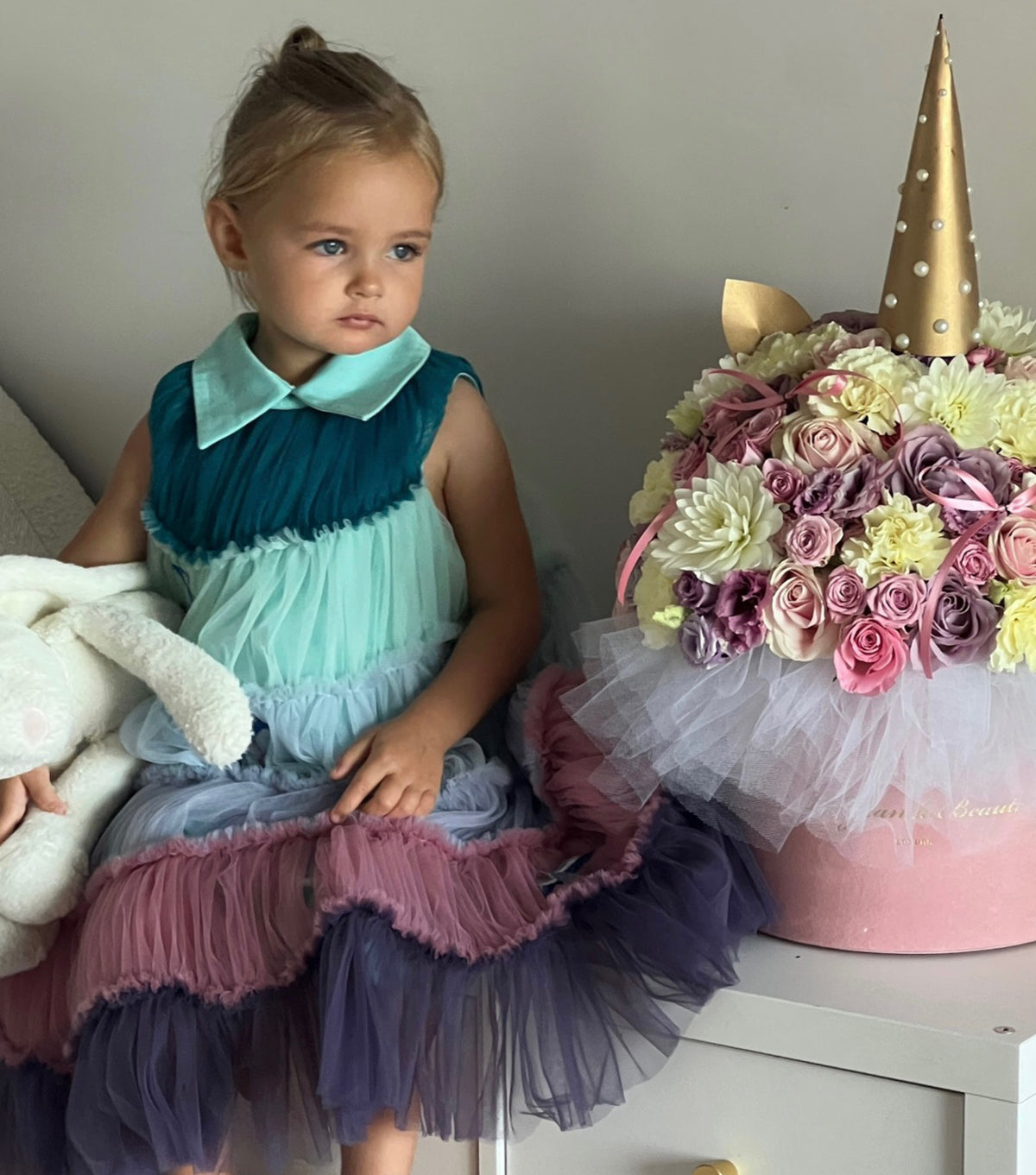 “Unicorn” – flower box with embellishments for a child by La Grande Beauté, luxury flower delivery London