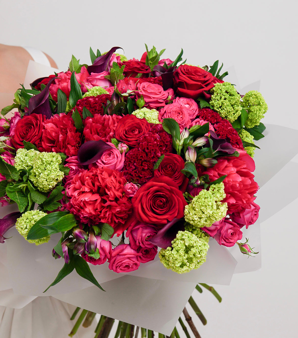 “Ritz” – deep crimson hand-tied bouquet by La Grande Beauté, luxury flower delivery London