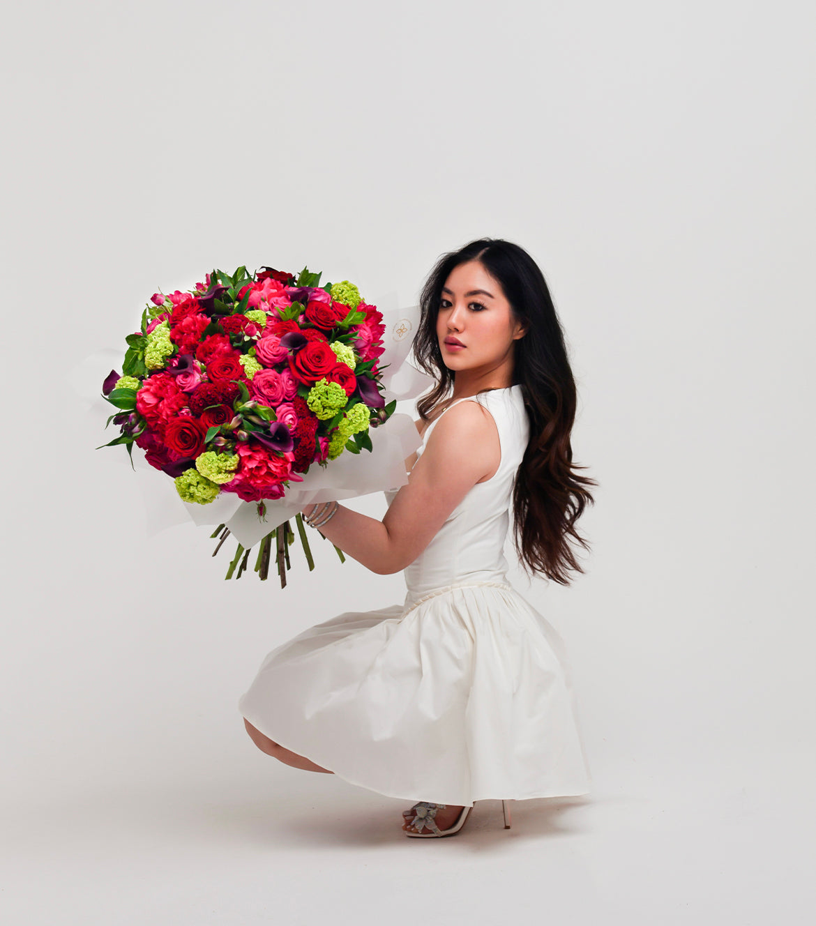 “Ritz” – deep crimson hand-tied bouquet by La Grande Beauté, luxury flower delivery London
