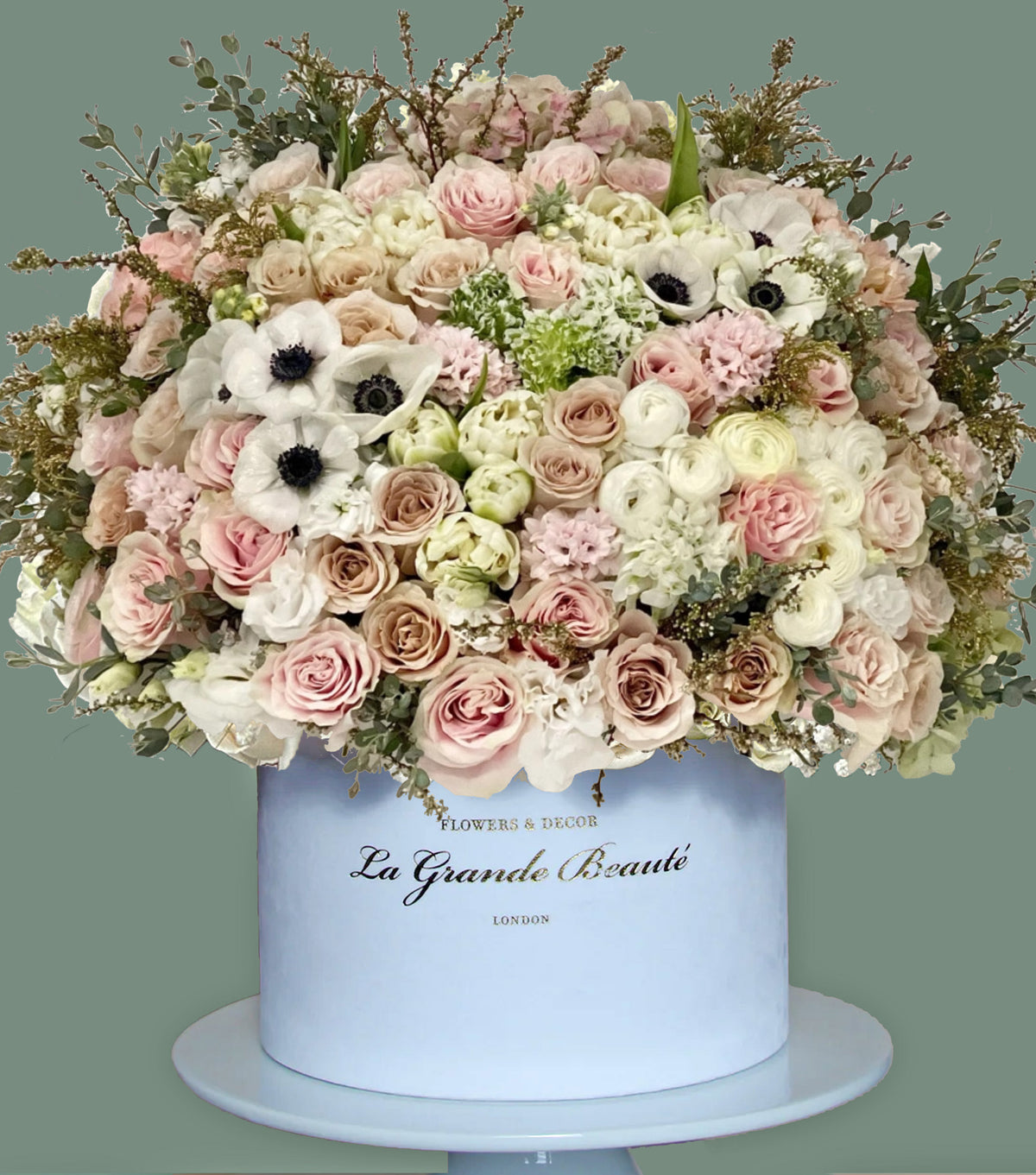“Bohemian” – ivory rose and pink ranunculus flower box by La Grande Beauté, luxury flower delivery London