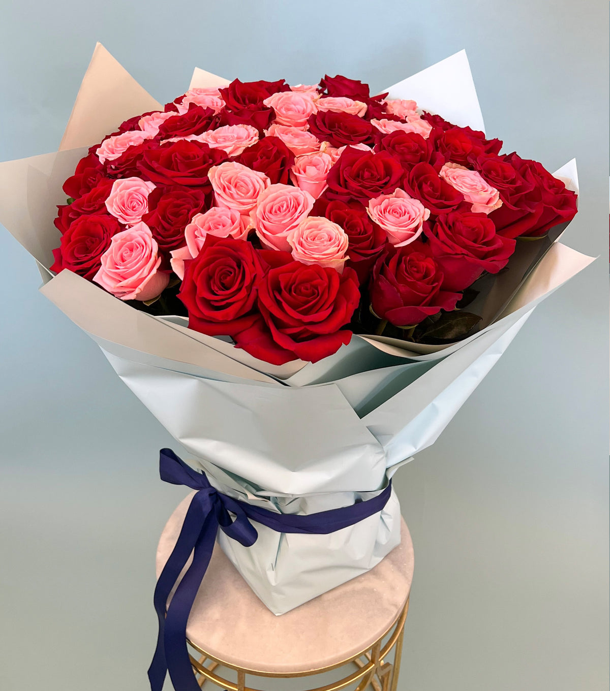 “Grace” – free-standing bouquet of big-headed roses by La Grande Beauté, luxury flower delivery London
