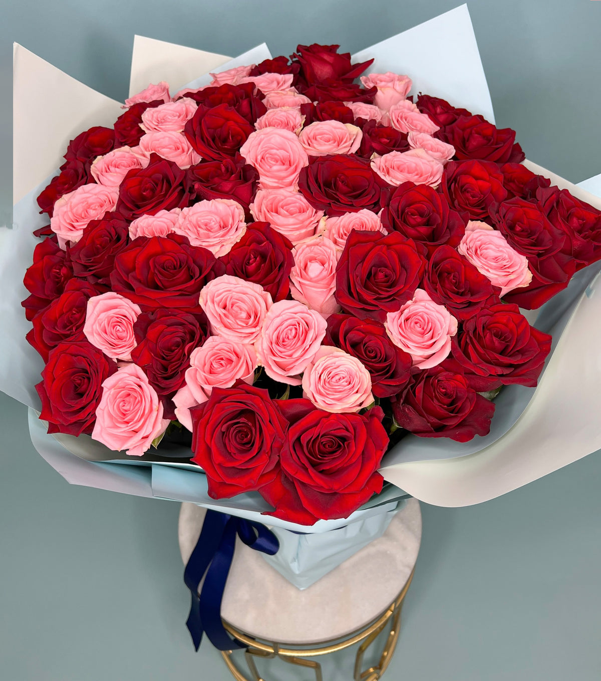 “Grace” – free-standing bouquet of big-headed roses by La Grande Beauté, luxury flower delivery London