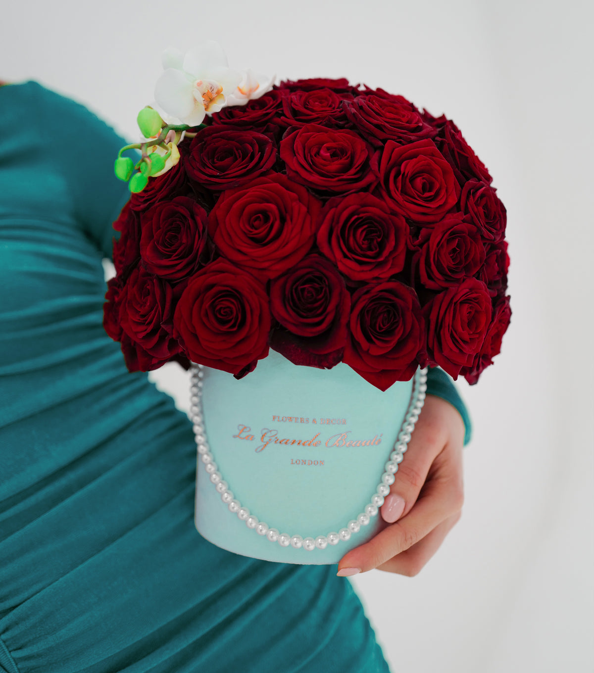 “Je T’aime” Petite – petite box of 30 red roses by La Grande Beauté, luxury flower delivery London