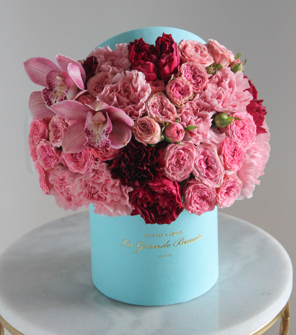 “Miss Pink” – petite pink flower box by La Grande Beauté, luxury flower delivery London
