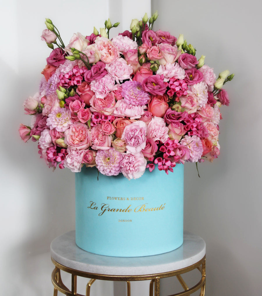 “Pink Love” – pink rose, dahlia and lisianthus velvet box by La Grande Beauté, luxury flower delivery London